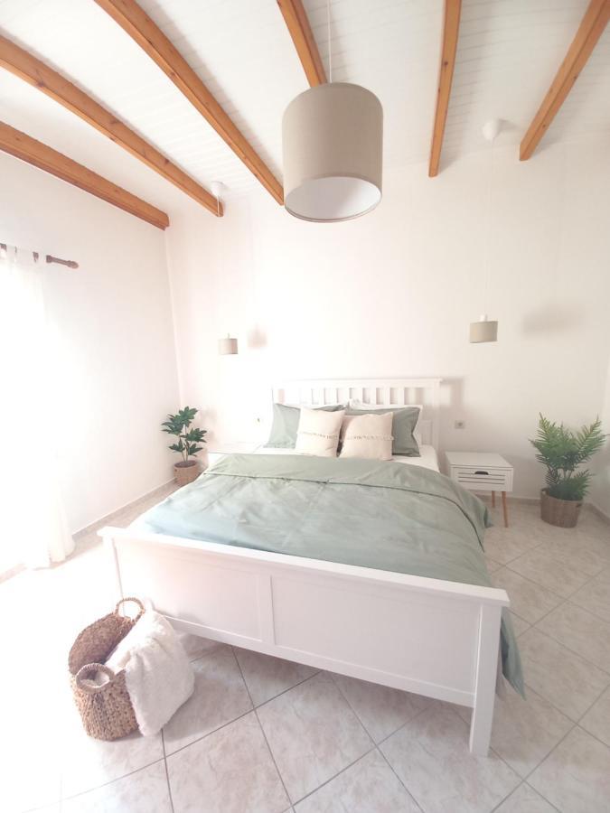 Manolia Apartment
