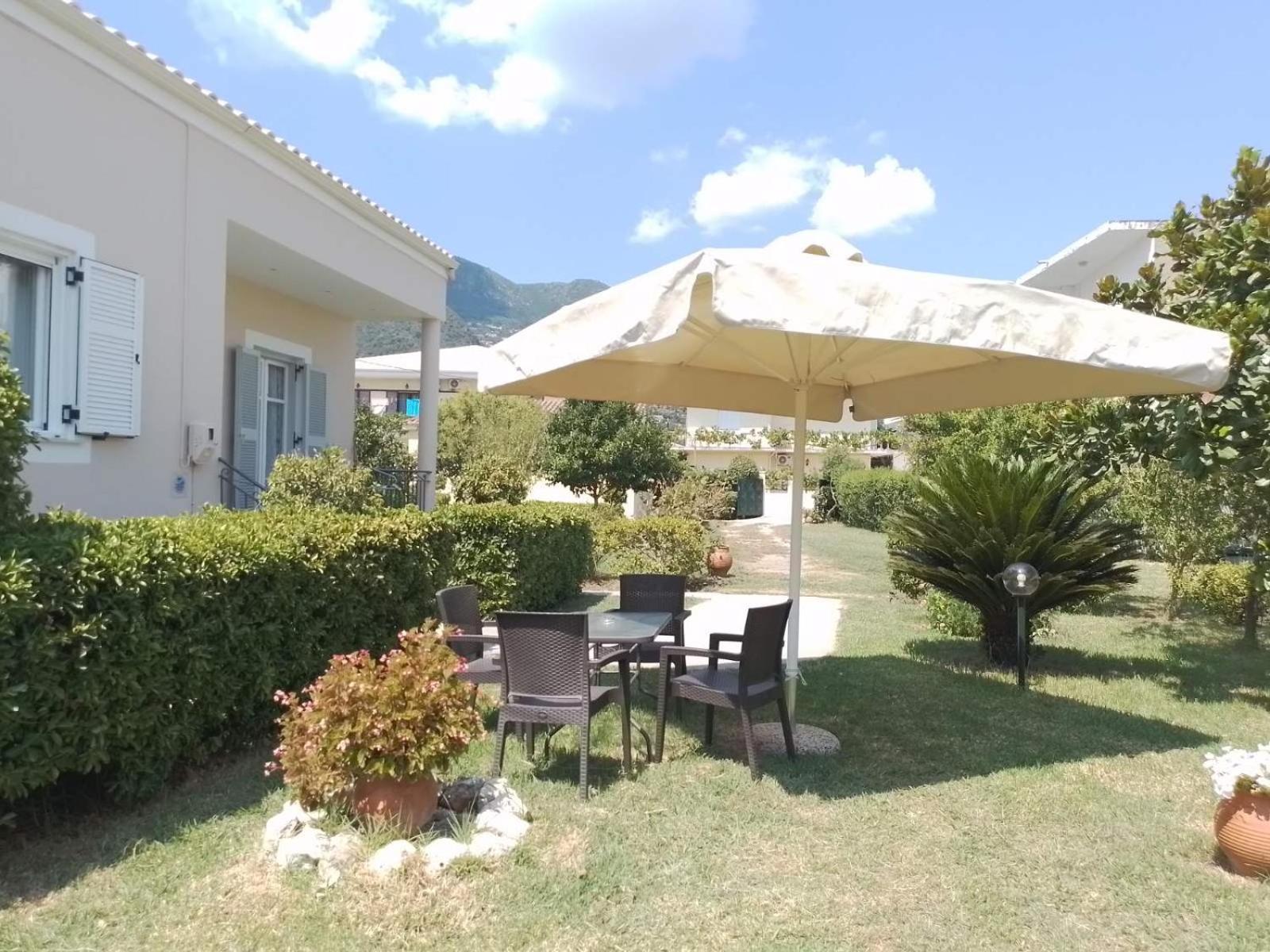 Manolia Apartment Ipsos